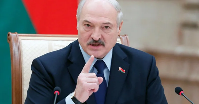 Lukaşenko TƏHDİD ETDİ: Zelenski dayanmasa, Ukrayna tam MƏHV OLACAQ