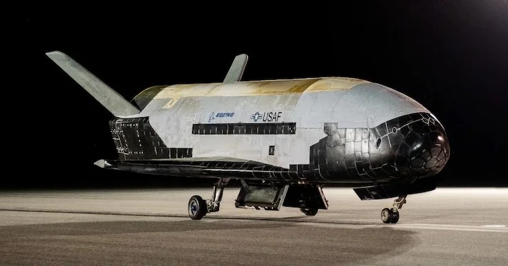 SpaceX kəşfiyyat xarakterli X 37B pilotsuz kosmoplanı Yerin Aşağı Orbitinə çıxarıb