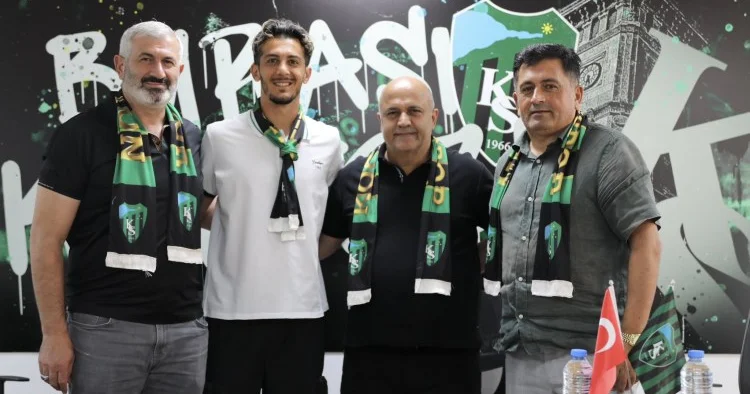 Beşiktaş ı Kocaelispor a dəyişdi RƏSMİ