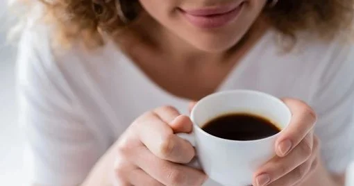 Qəhvə doğrudan da bizi xoşbəxt edirmiş, xüsusilə səhərlər ARAŞDIRMA
