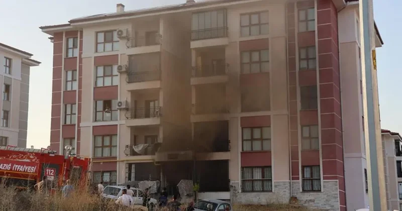 Türkiyədə yaşayış binasında yanğın olub: Bir neçə nəfər tüstüdən zəhərlənib