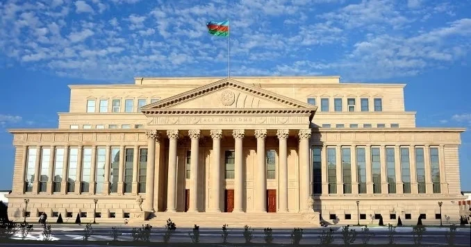 Hər arzuolunmaz tibbi nəticə həkim səhvidirmi?