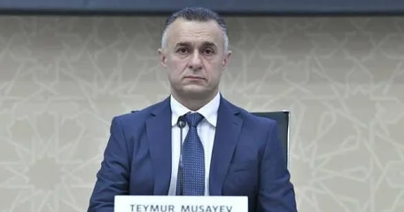 Əməkdar jurnalistin bu nazirlə bağlantısı NƏ OLUB?