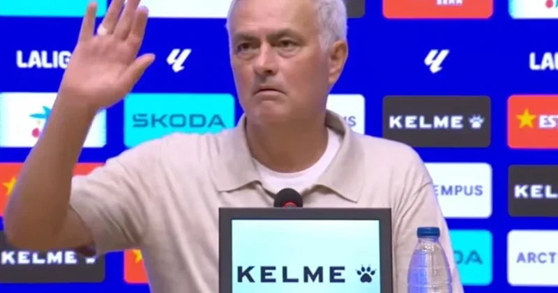 Mourinyo: “Vinisius müqəddəs deyil”