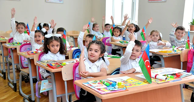 Rus bölməsində ən yüksək nəticə göstərən məktəblər SİYAHI