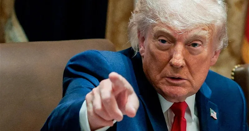 Трамп пожаловался, что его пресс секретарь любит своих детей больше него ВИДЕО