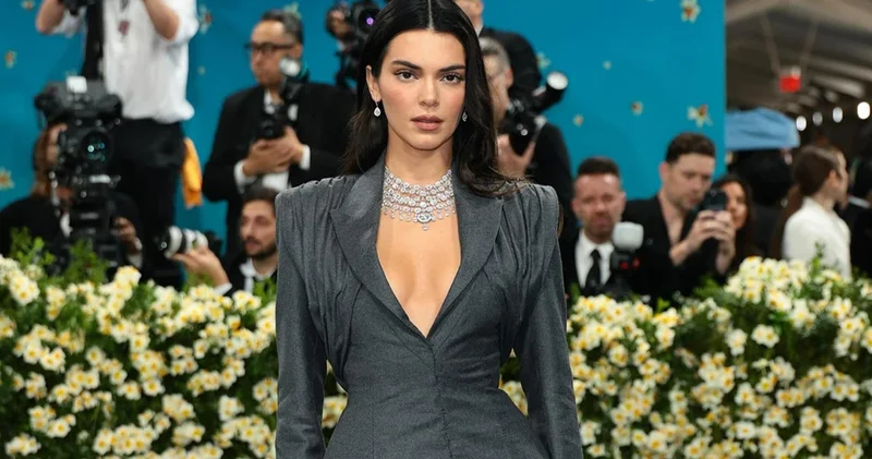 Kendall və Ceykobun romantik görüşü