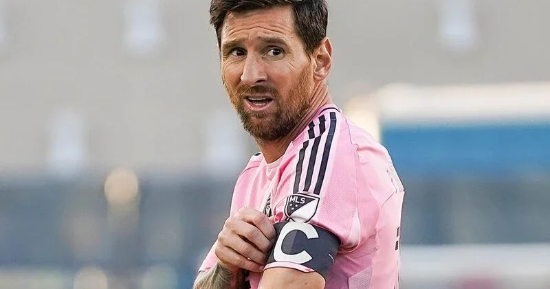 Messi MLS də cərimələndi VİDEO