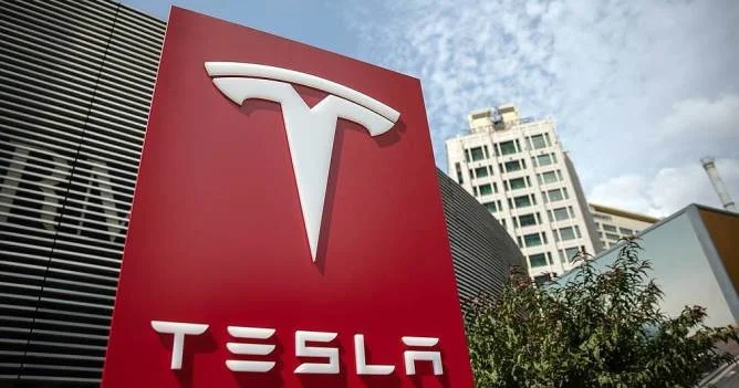Tesla и еще 10 автопроизводителей отзывают в Китае 4,3 млн машин из за аварийных дверных ручек