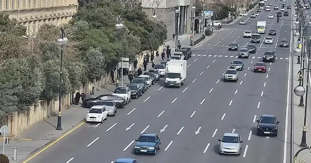Bakıda ödənişli yollar nə zaman müəyyənləşəcək? Ekspert AÇIQLADI
