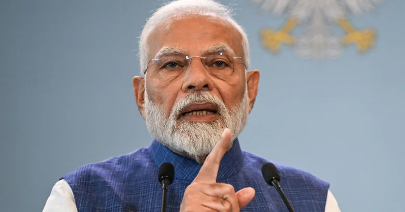 Modi: Hindlilər xarici mallardan imtina etməlidir