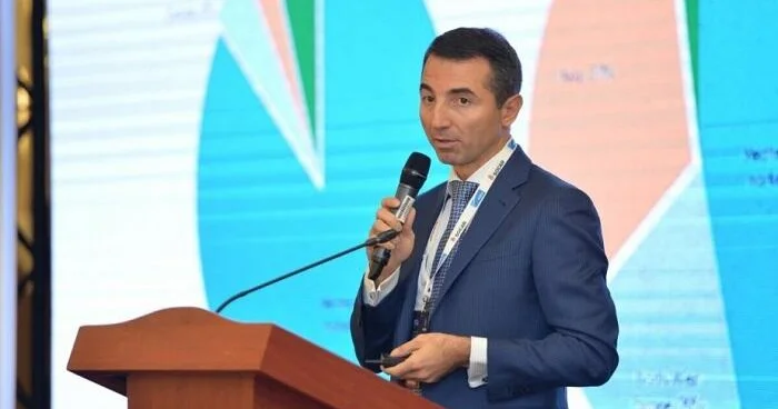 Əhmədzadənin 42 ölkədə “gizli əli” Beynəlxalq skandal