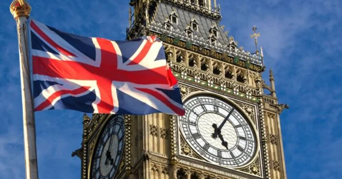 Britaniyadan Rusiyaya sərt xəbərdarlıq: Vuracağıq
