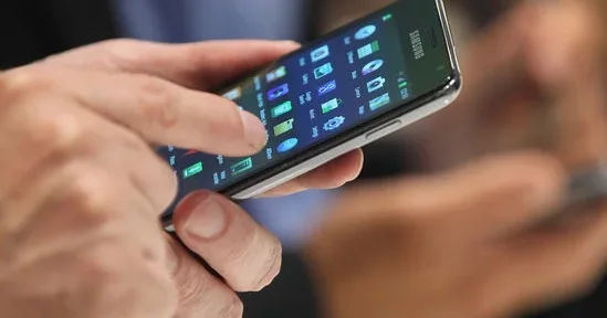 Saat 9 dan sonra uşaqlar üçün telefon qadağan olunacaq