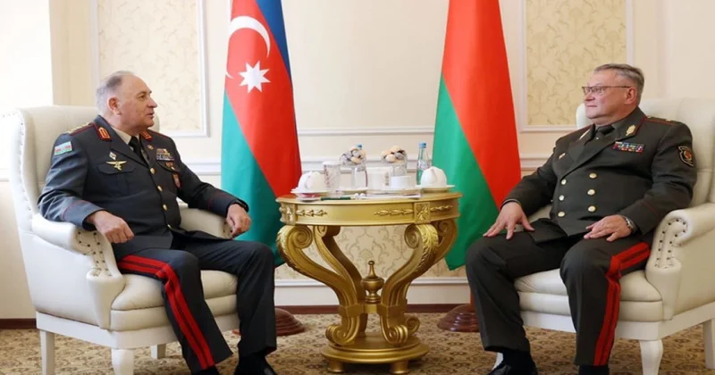 Azərbaycanın Baş Qərargah rəisi belaruslu həmkarı ilə görüşüb