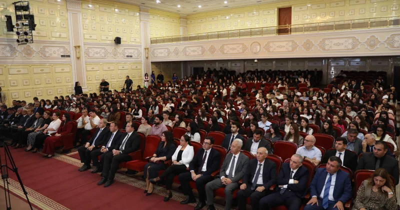 Mədəniyyət Nazirliyinin “Sənət inciləri” layihəsi üzrə növbəti mühazirə konsert BDU da keçirilib