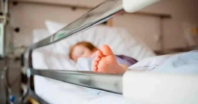 Evdə iynə vurulan uşaq qəfil vəfat etdi