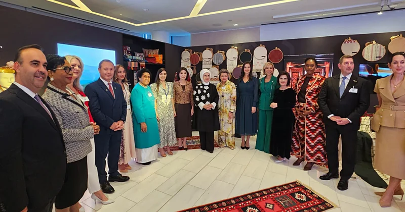 IDEA nın təsisçisi və rəhbəri Leyla Əliyeva və Arzu Əliyeva Nyu Yorkda “Anadolunun qapıları arxasındakı xəzinələr” adlı sərgidə iştirak ediblər