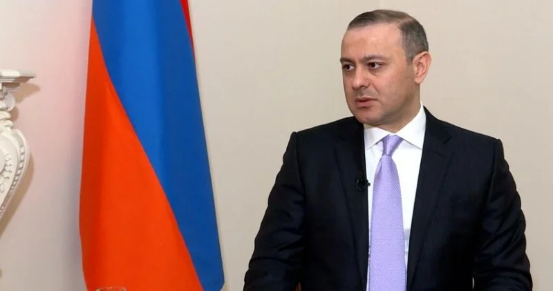 Ermənistan və Hindistan sülh müqaviləsini müzakirə etdi