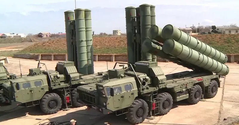 Россия завершит поставки в Индию пяти ЗРС С 400 Триумф в 2026 году