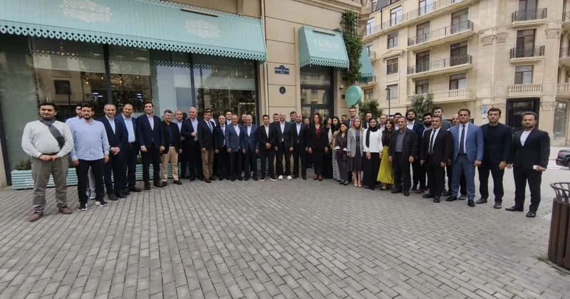Türkiyə və Azərbaycanın iş adamları səhər yeməyində FOTOLAR