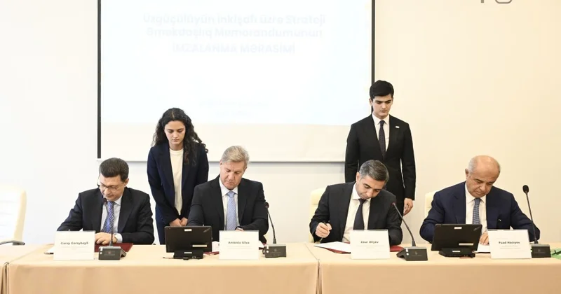 Azərbaycanda üzgüçülüyün inkişafı üçün Əməkdaşlıq Memorandumu imzalanıb FOTO