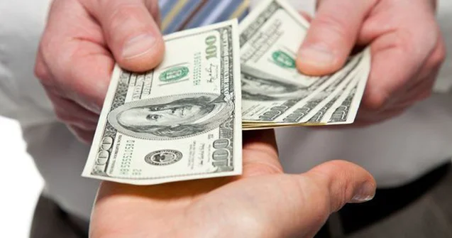 Qonşumuzda dollar tarixi rekordu yenilədi