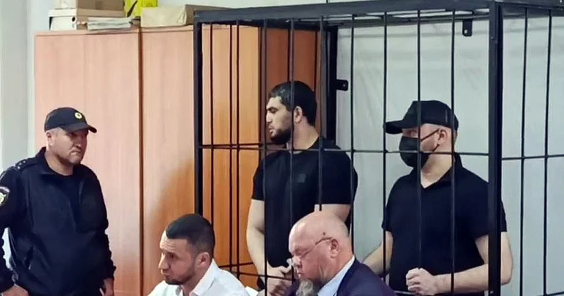 Azərbaycanlı və erməni saxta içki istehsalına görə 9 və 8 il həbsdə yatmalı olacaqlar
