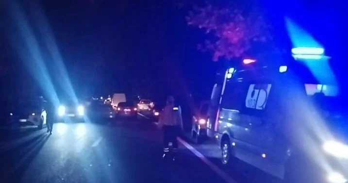 Oğuzda avtomobil piyadanı vurdu FOTO