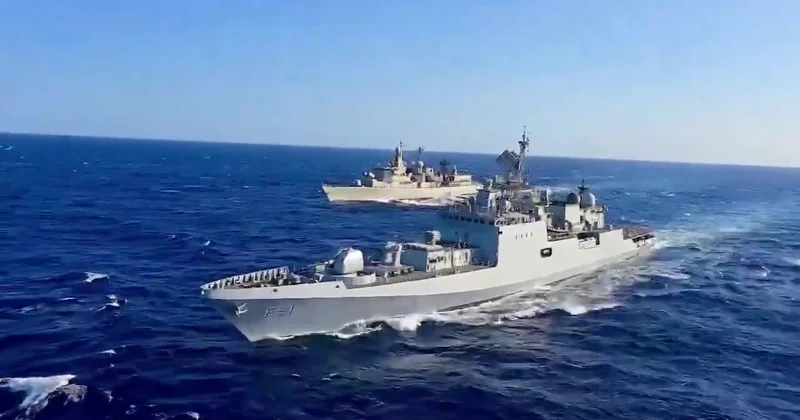 Впервые в истории ВМС Греции и Индии провели совместные учения ВИДЕО