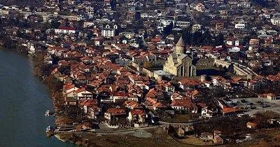 Gürcüatanda radikal milliyyətçilər hələ də at oynadır AÇIQLAMA