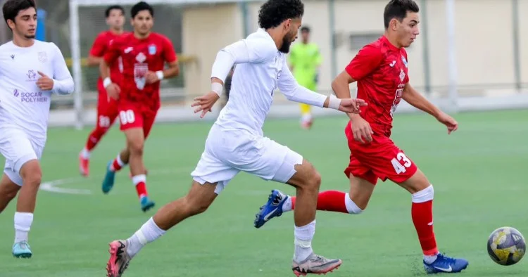 Sumqayıt ın futbolçusu 2 oyunluq cəzalandırıldı