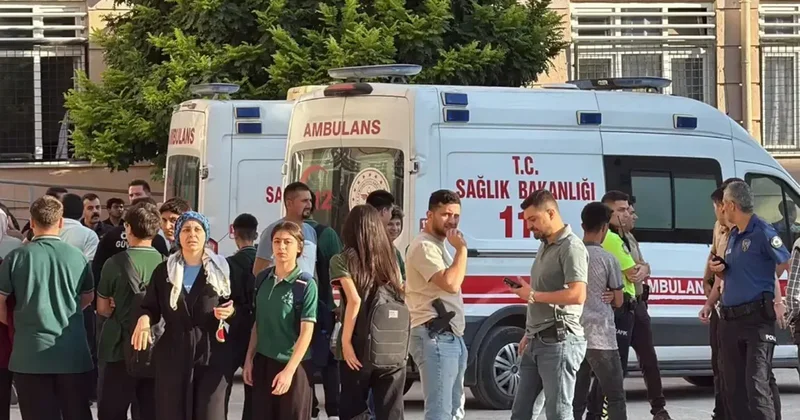Türkiyədə liseyin qarşısında silahlı hücum, yaralılar var Fotolar