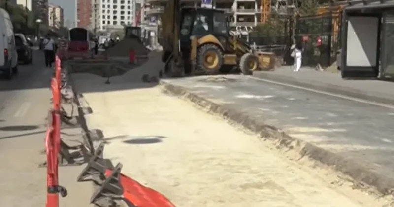 Paytaxt yollarında sıxlıq: Məlumat lövhəsi olmayan qazıntı ərazisi Video