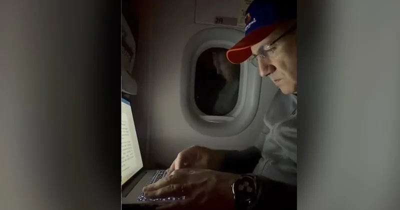 BMT dəki çıxışının mətnini təyyarədə yazdı Video
