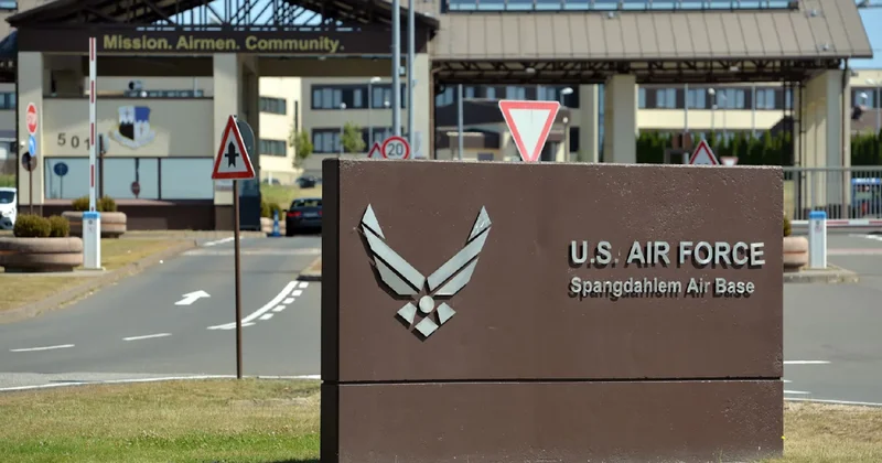 Almaniyadakı ABŞ aviabazası yaxınlığında hərbi təyyarə qəzaya uğrayıb