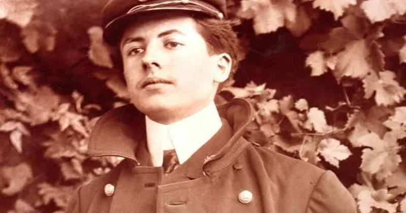 Sabahın gəlməsini arzulamağa nə haqqım var? Alen Furnyenin Adsız ölkə sindən
