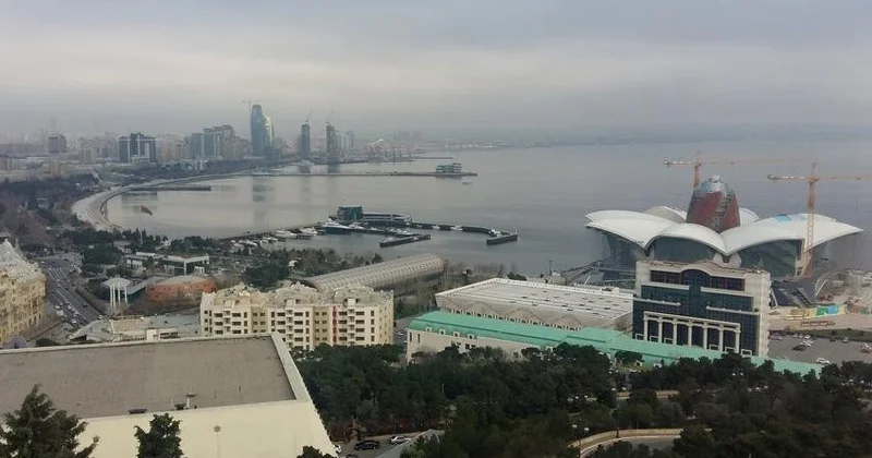 Баку накрыла трансграничная пыль