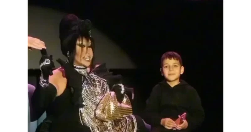 Bülent Ersoydan balaca fanatlarına böyük jest: Paçka” pulları işə saldı (Video)