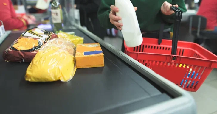 Сеть магазинов в Азербайджане оштрафована за продажу товара по завышенной цене