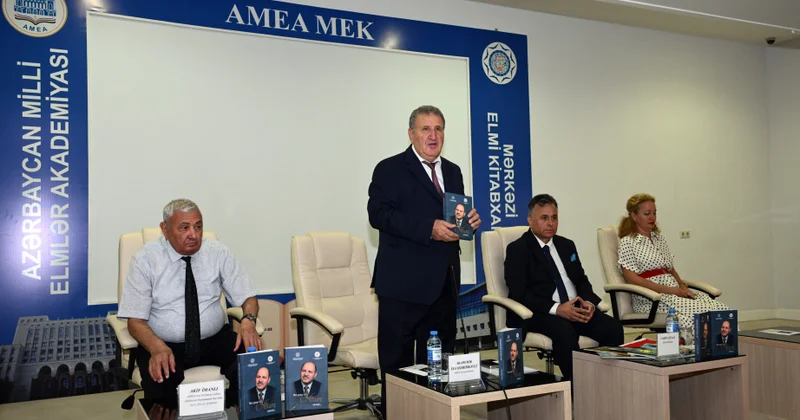 Cavad Cavadlının 100 illiyinə həsr edilmiş kitabın təqdimatı olub