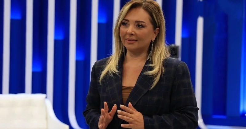 Lalə Azərtaş Londonda oxuyan qızları ilə FOTO