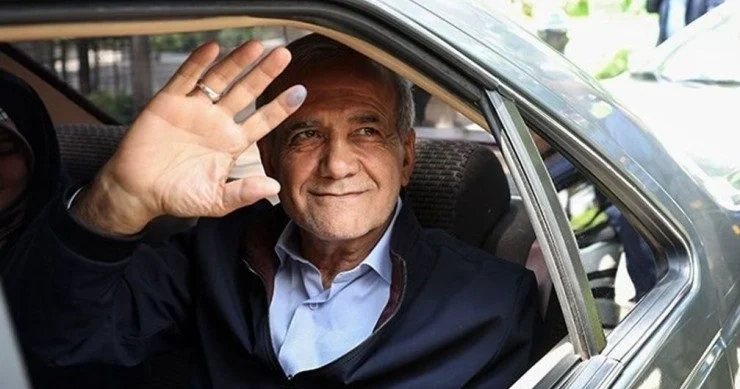 Pezeşkian ABŞ dan qayıtmaya bilər Rəvanbəxşdən ŞOK