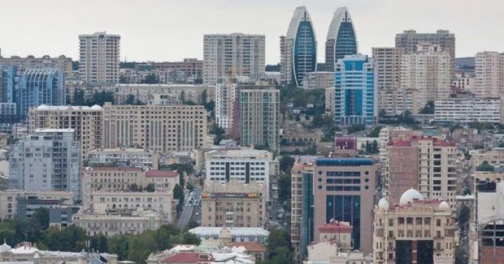 Hündür binalardakı mənzillər 36% dək baha satılır