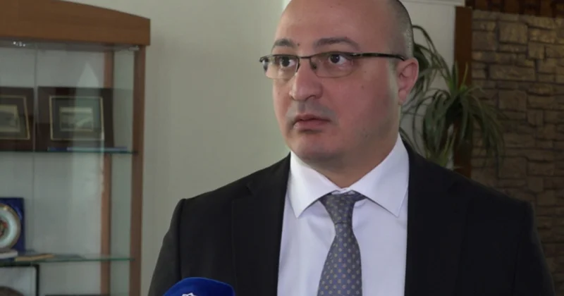 Azərbaycan Ermənistana mövcud vəziyyətdən çıxış yolunu göstərən siyasi jestlər edir ŞƏRH
