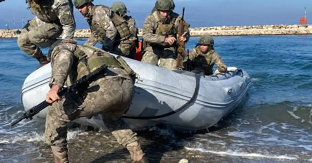 Türkiyə və Yunanıstan arasında böhran dərinləşir