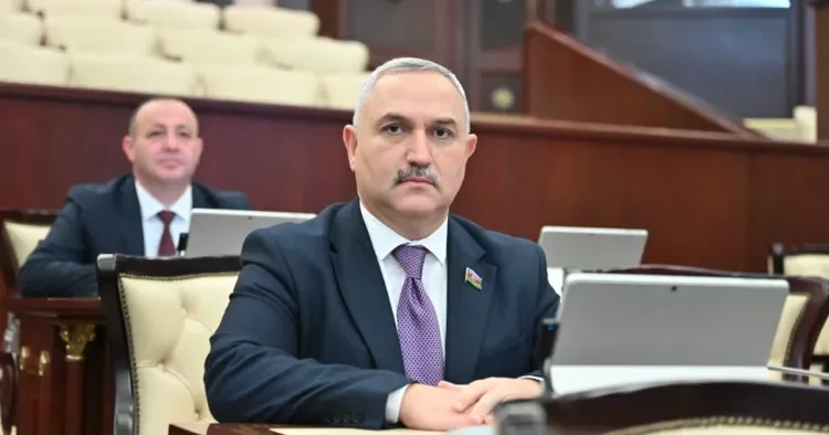 “Vətəndaşlar problemlərin deputat müdaxiləsi ilə həll olunacağını düşünür, amma ...” Azər Allahverənov