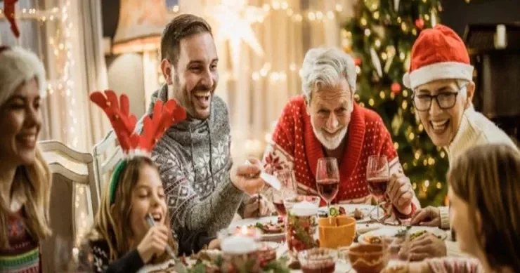 Həmişə masa arxasında eyni yerdə oturursunuz? Xarakterinizdən xəbər verən VƏRDİŞ