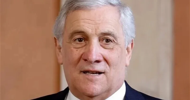 Юбка подлиннее: рассуждения главы МИД Италии о жене для сына обернулись скандалом