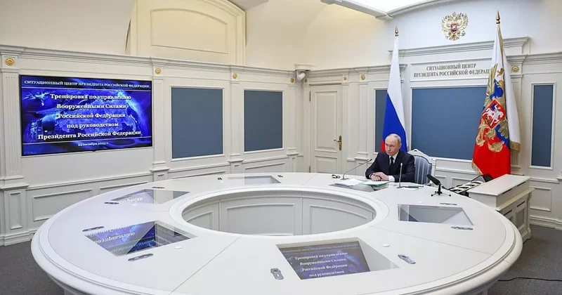Путин принял участие в тренировке стратегических ядерных сил